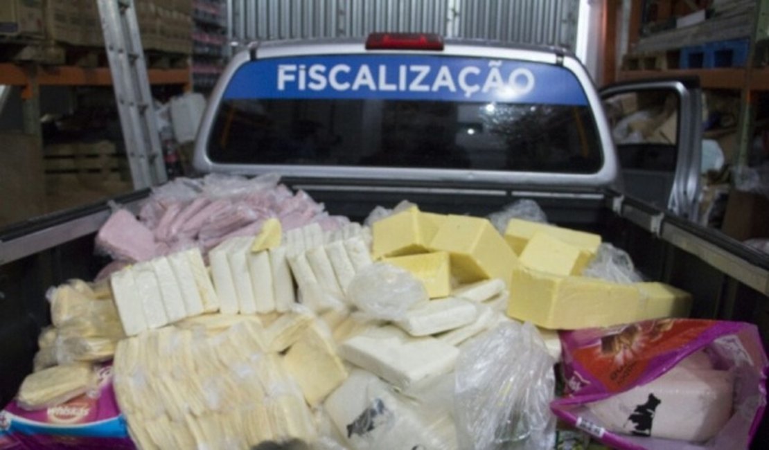 1,7 tonelada de queijo clandestino é apreendida durante fiscalização em Maceió