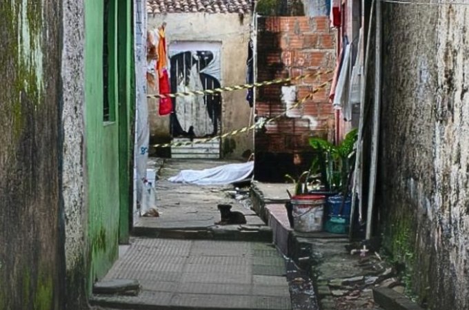 Polícia Civil investiga homicídio de jovem morta a tiros em Maceió