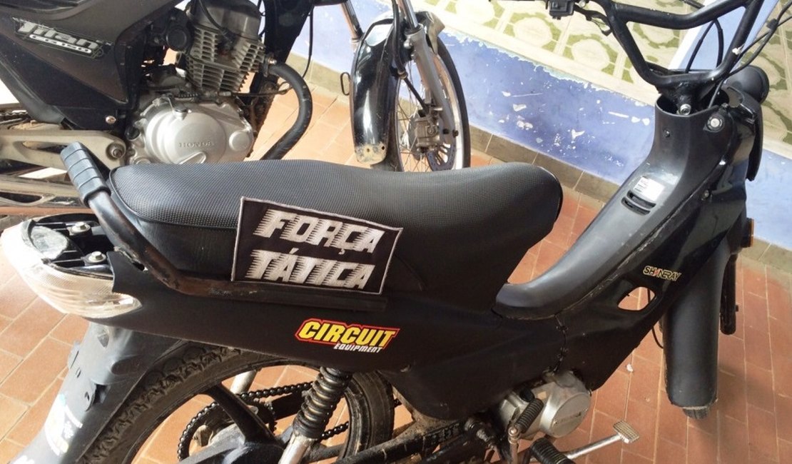 Motocicleta roubada é recuperada no bairro Planalto, em Arapiraca