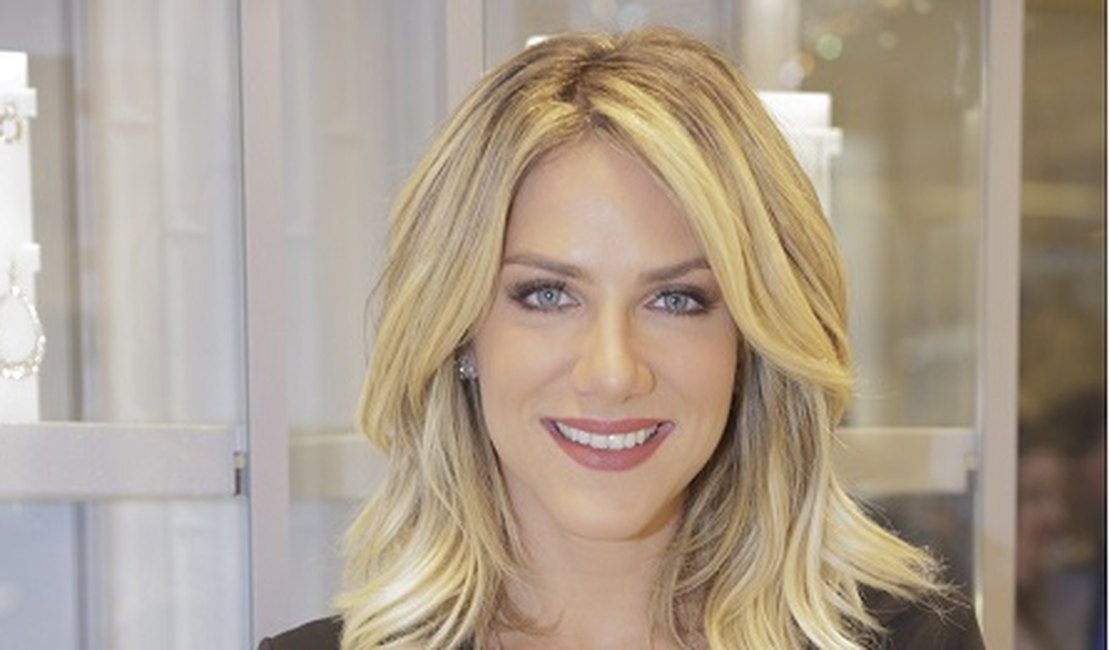 Segundo jornal, Giovanna Ewbank está internada por causa infecção
