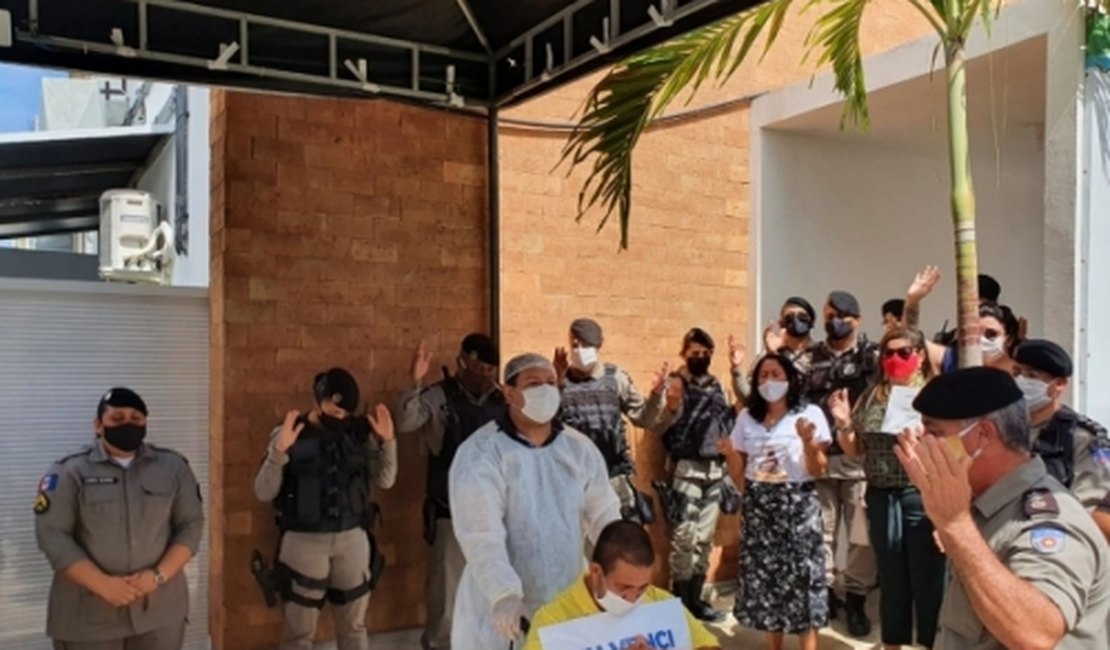 Após 12 dias internado, sargento da PM consegue vencer a covid-19