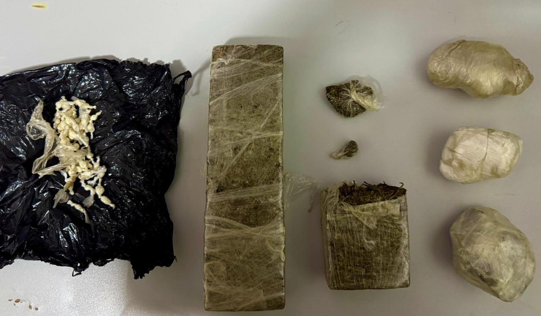 Polícia Militar apreende 1,2 Kg de drogas após abordagem no Sertão alagoano