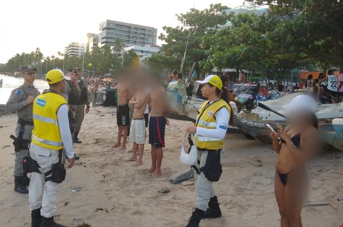 Ronda no Bairro registra flagrantes por uso de drogas, direção perigosa e roubo no fim de semana em Maceió