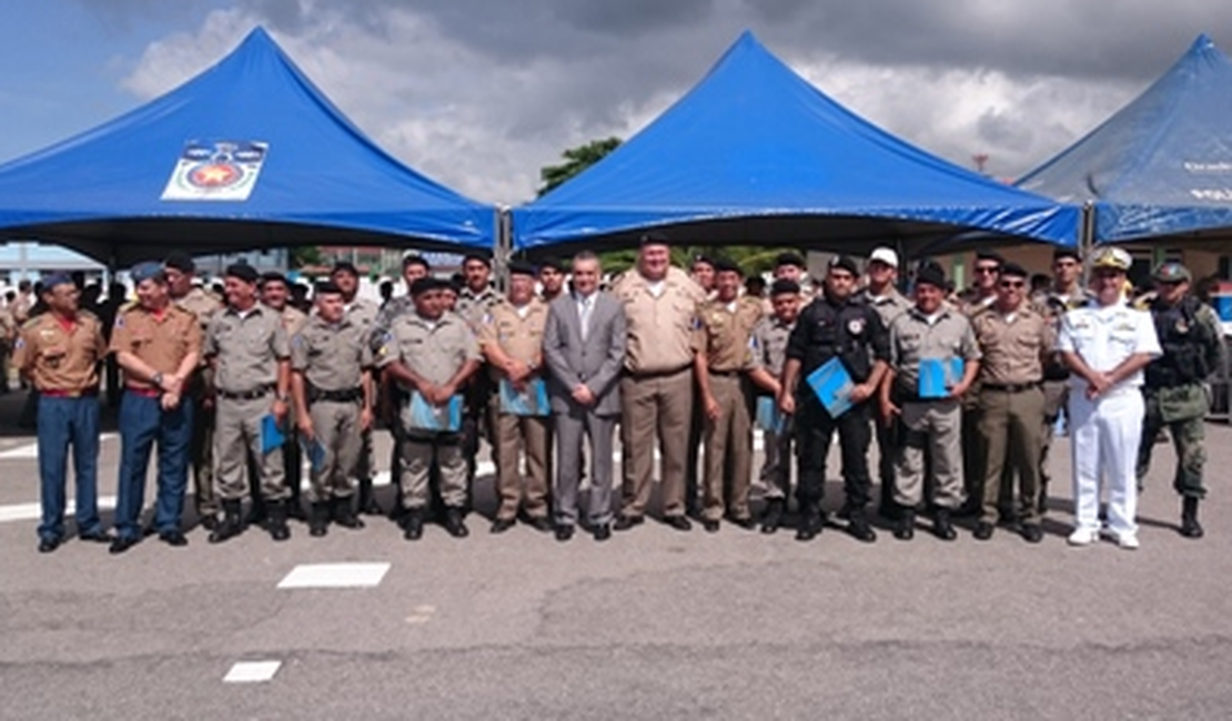 Semana Tiradentes: entrega de diplomas a policiais destaques marca início das comemorações na PM