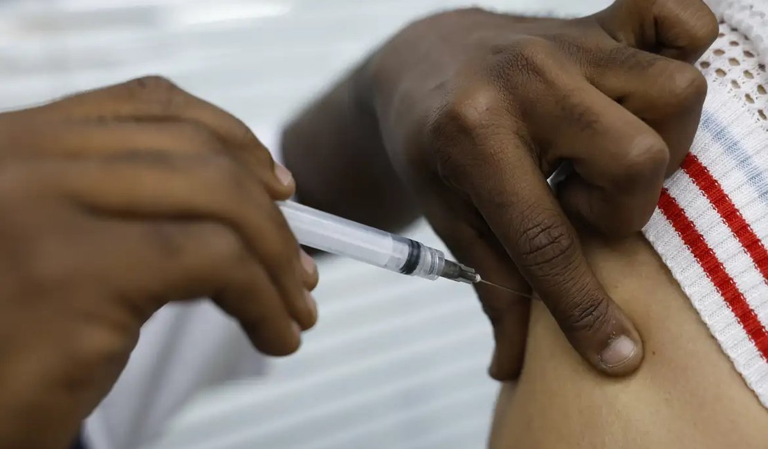 Casos de Síndrome Respiratória Aguda Grave estão em queda, diz Fiocruz