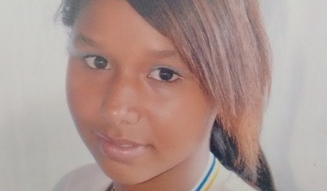 Adolescente desaparecida entra em contato com a família