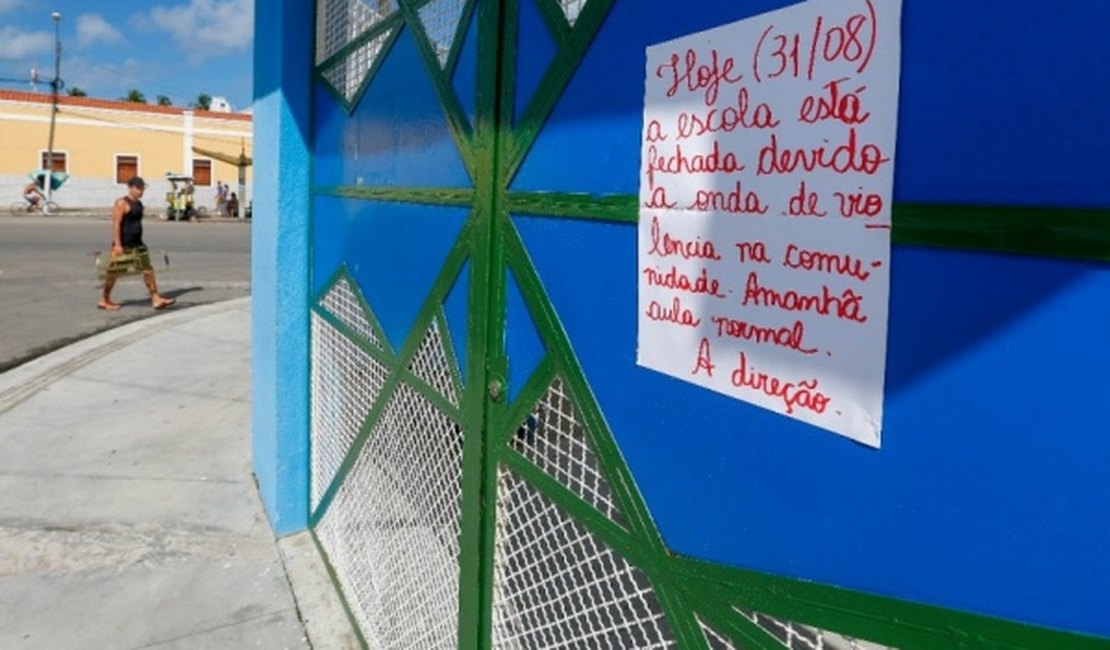Escola e pontos comerciais fecham as portas no Vergel por receio de ataques