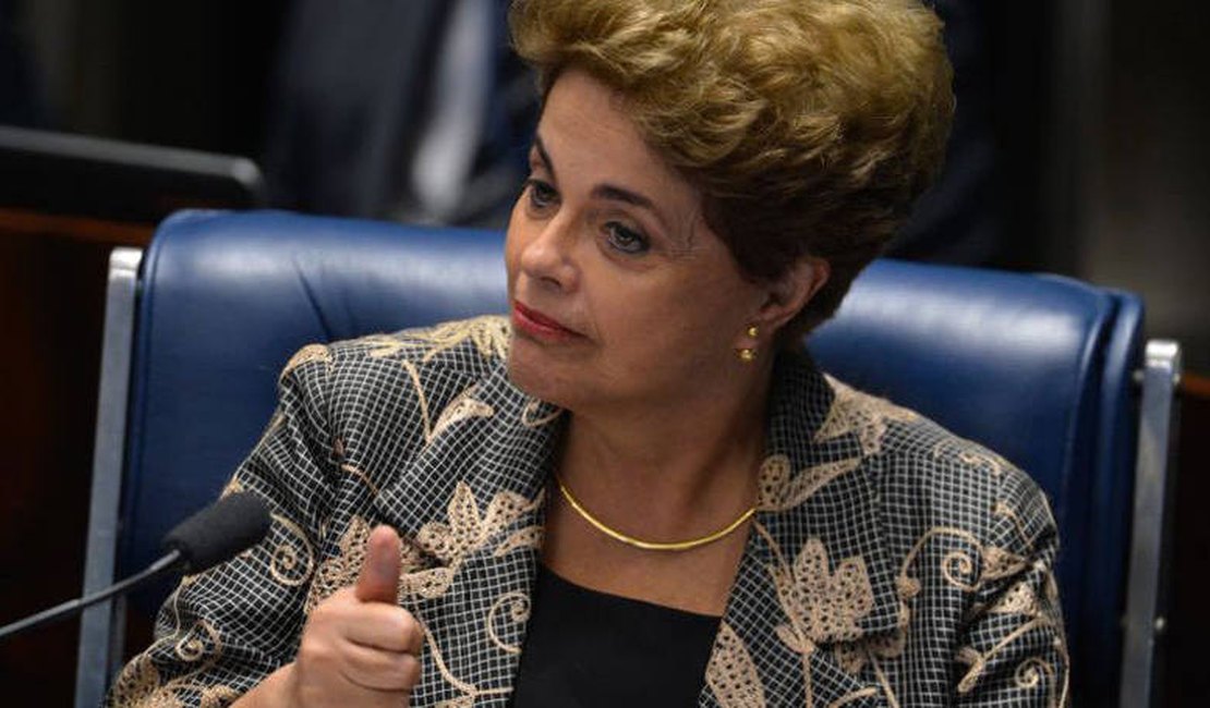 Defesa de Dilma entra com nova ação contra impeachment