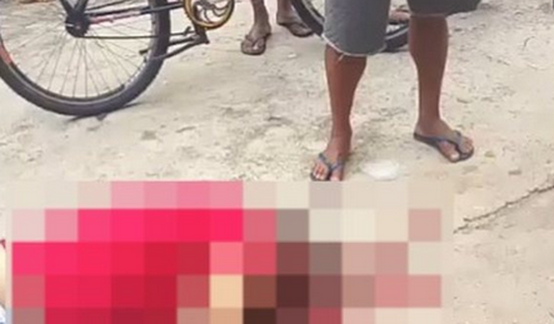 Homem é morto com vários tiros em via pública, em Maceió