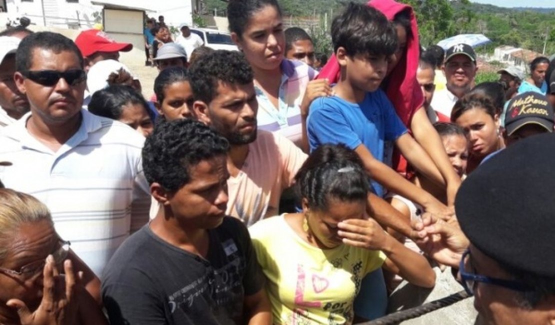 Gerenciamento de Crises negocia saída de moradores de conjunto em Rio Largo