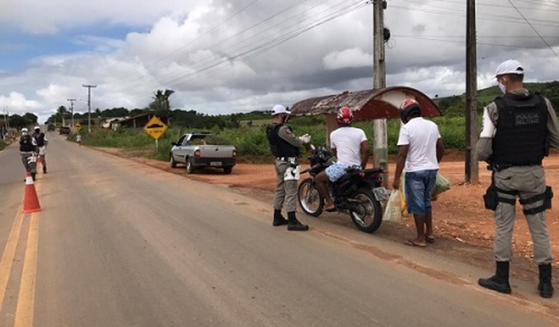 Operação flagra 19 condutores sem CNH e registra 52 Autos de Infrações, no Agreste