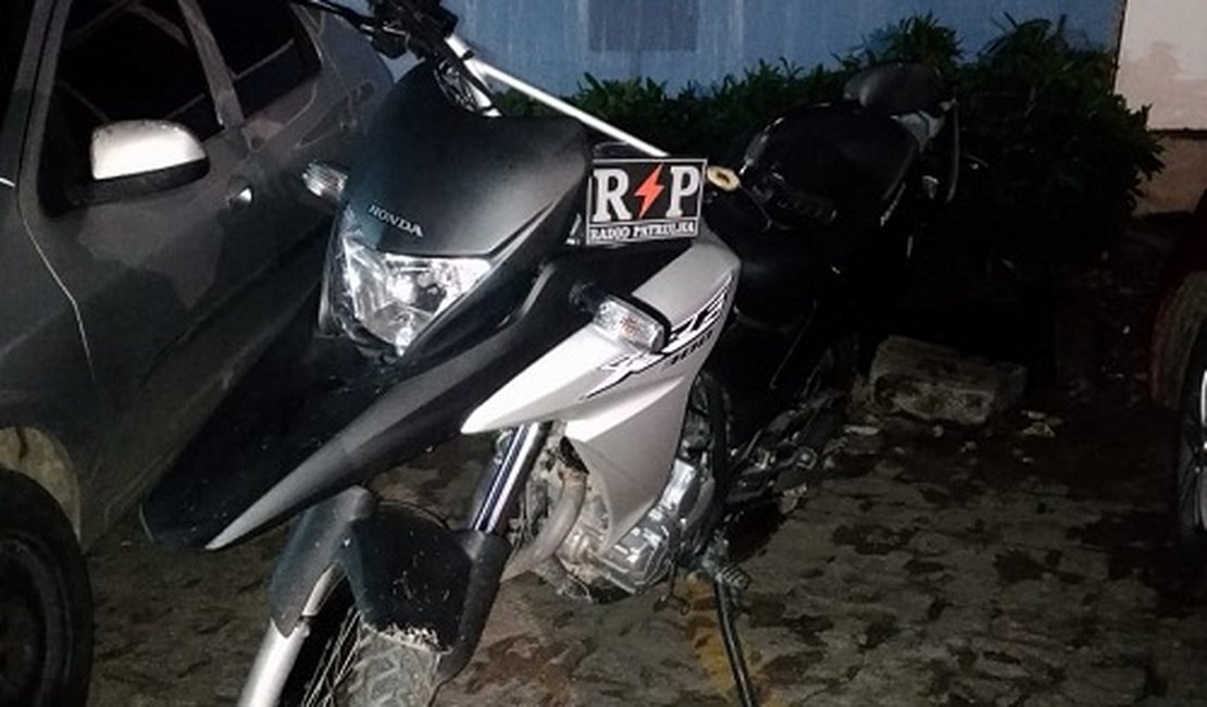 Rádio Patrulha recupera motocicleta minutos após ser roubada, em Arapiraca