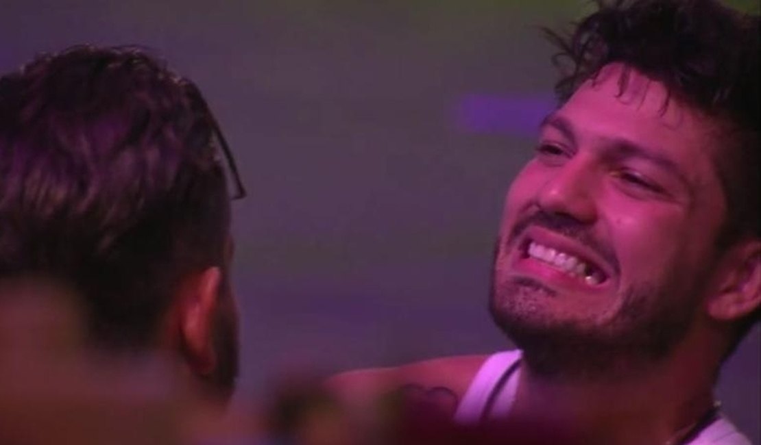 Brothers ficam totalmente bêbados e Luiz Felipe perde um dente