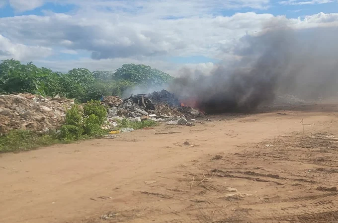 Incêndio em lixo assusta moradores do bairro Planalto, em Arapiraca