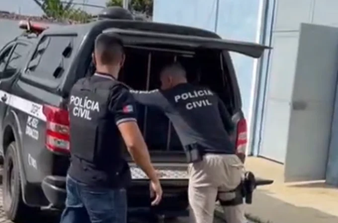 Polícia Civil prende homem e apreende adolescente em Atalaia durante cumprimento de mandados