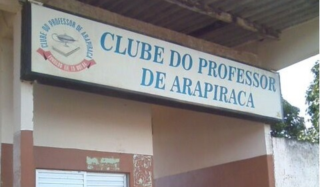 Bandido arromba porta de escritório e furta Clube do Professor, em Arapiraca