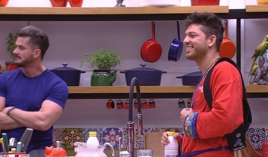 BBB 17: alagoano Luiz Felipe revela sonho: 'Tentaram passar batom em mim'