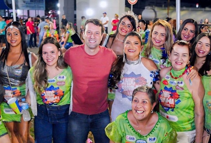 Carnaval ou articulação política?