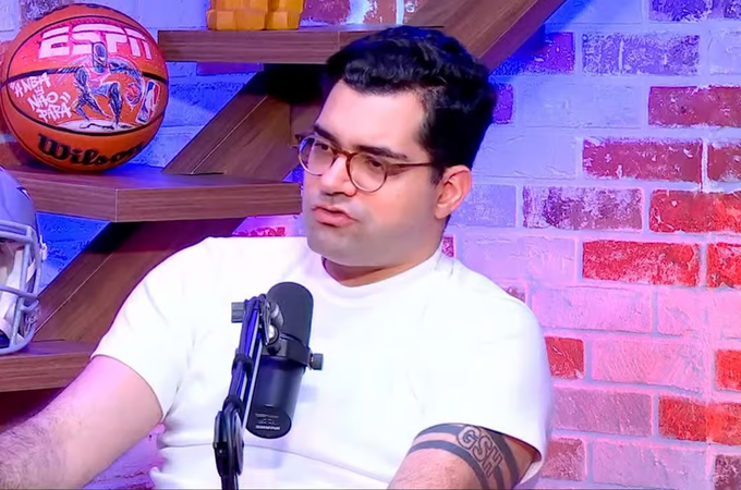 Comentarista da ESPN viraliza ao prever nome do novo papa dez dias antes do anúncio
