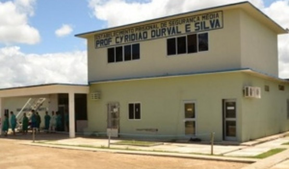 Agentes evitam rebelião no presídio Cyridião Durval e detento acaba baleado