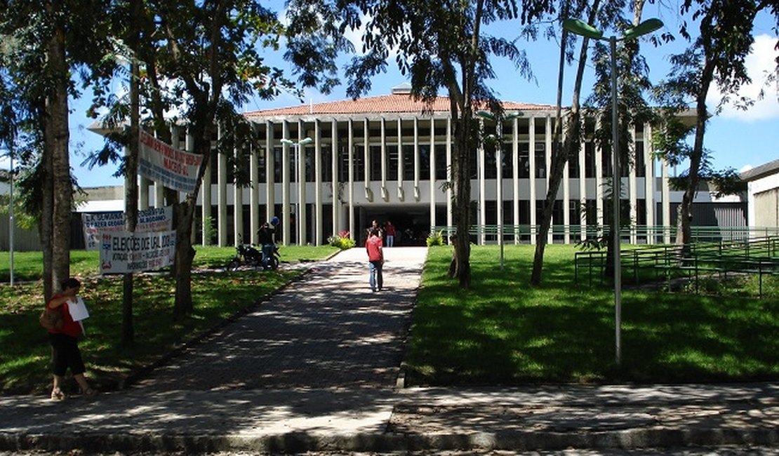 UFAL tira obrigatoriedade do uso de máscaras para acesso à instituição