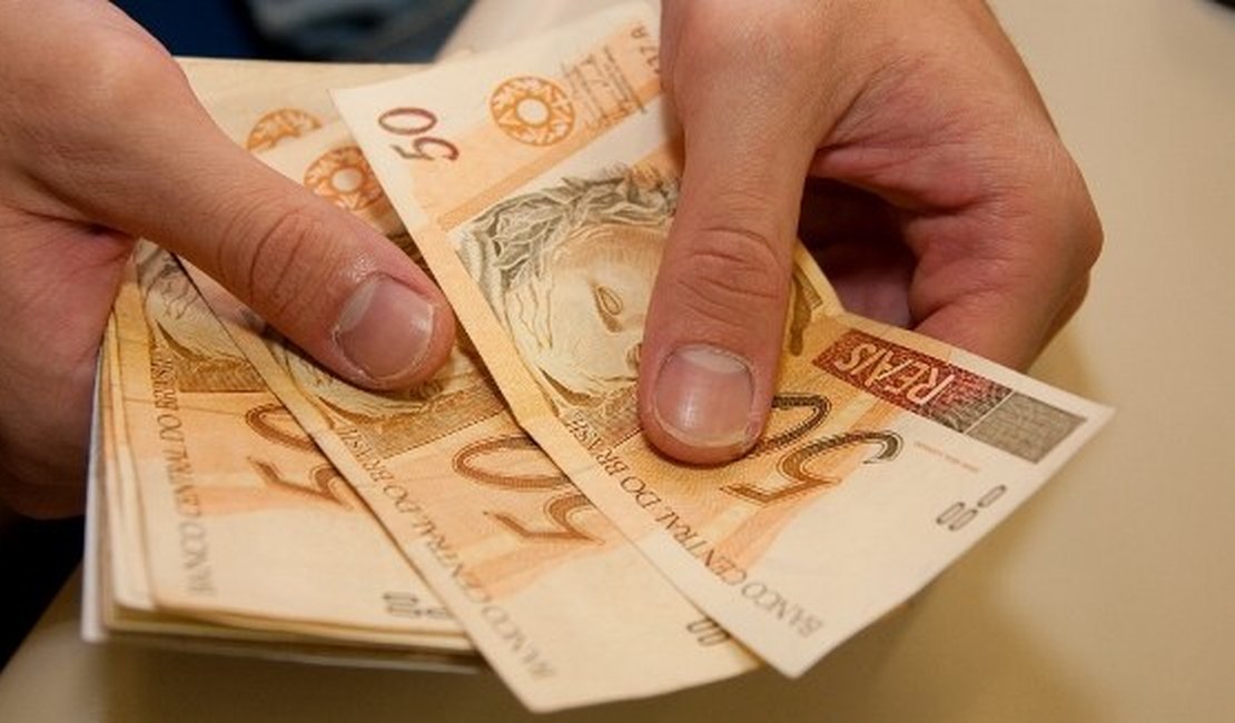 Estado libera reajuste de 5% na folha de setembro