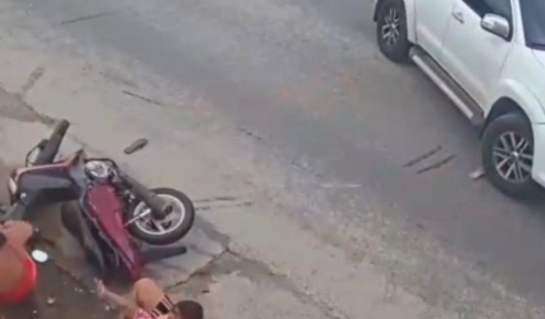 Acidente em rodovia deixa mulher, criança e outra passageira feridas no interior de Alagoas