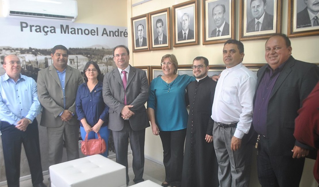 Ex-prefeitos de Arapiraca ganham galeria na Casa da Cultura