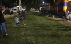 Entrega de pavimentação de ruas no bairro Jardim Tropical