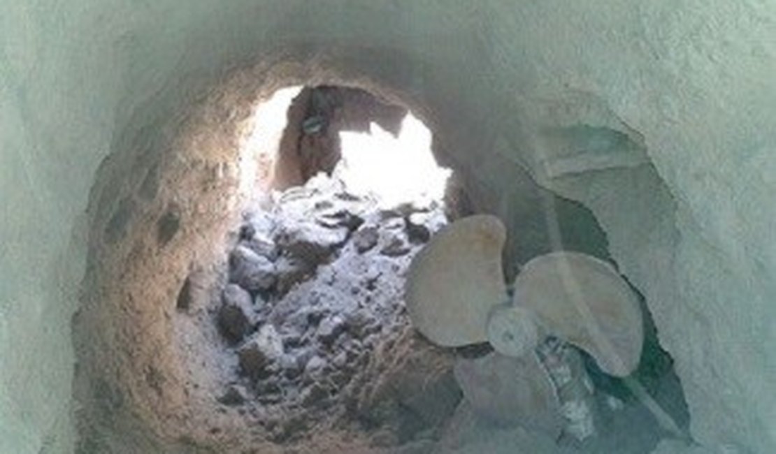 Agentes descobrem túnel no presídio Baldomero Cavalcanti, em Maceió