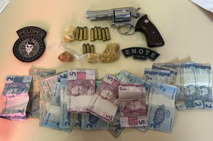Polícia Militar apreende drogas e prende foragido da Justiça no interior de Alagoas