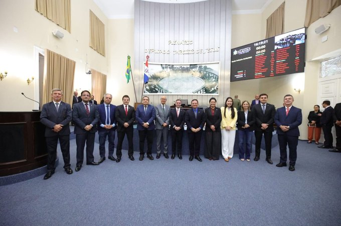 Deputados homenageiam Marcelo Victor em sessão na Assembleia Legislativa de Alagoas