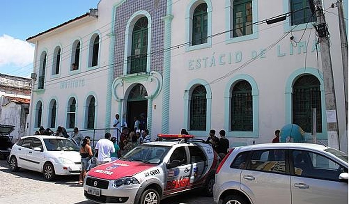 Corpo de jovem é encontrado decapitado no Santa Amélia, em Maceió