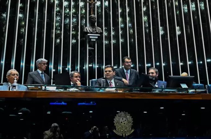 Senado aprova aumento do número de deputados de 513 para 531