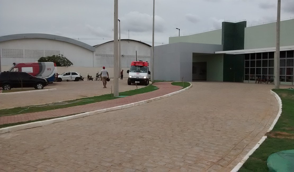 Mulher é atingida por 'bala perdida' no centro de Arapiraca