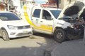 Motorista avança placa de pare e carro atinge viatura do pelotão de Águias do 3° BPM; uma pessoa ficou ferida