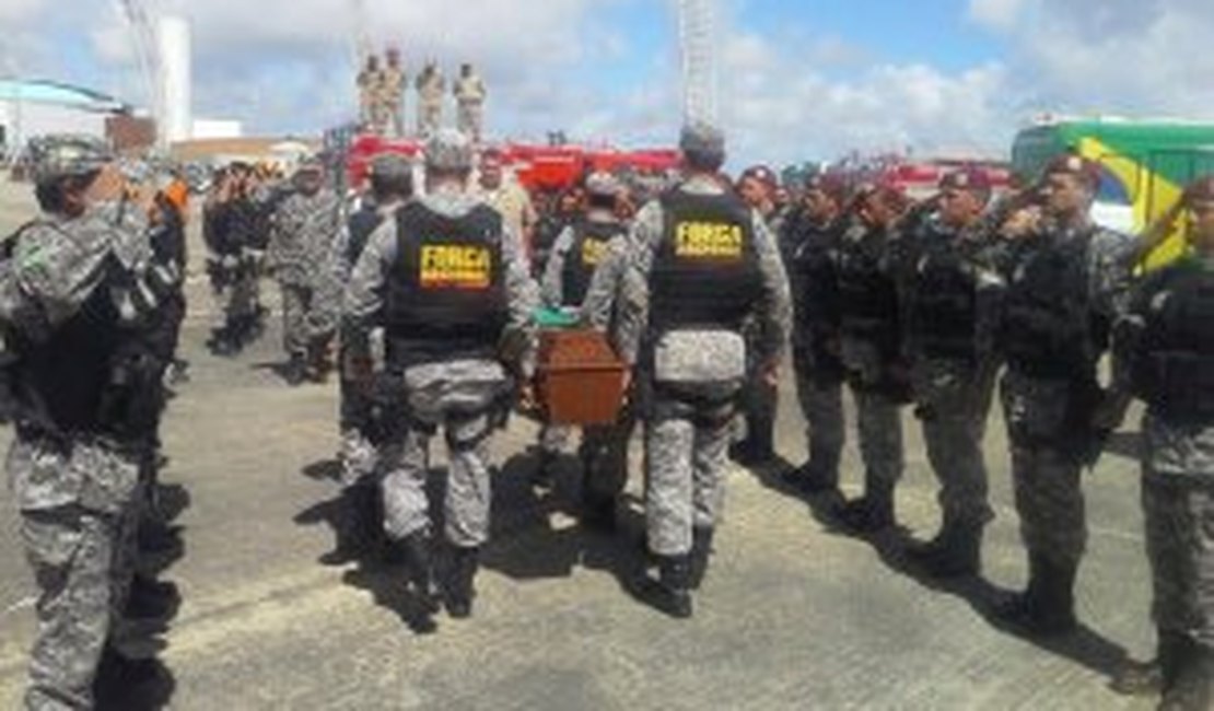 Corpo de PM alagoano morto em Goiás chega em Maceió para sepultamento