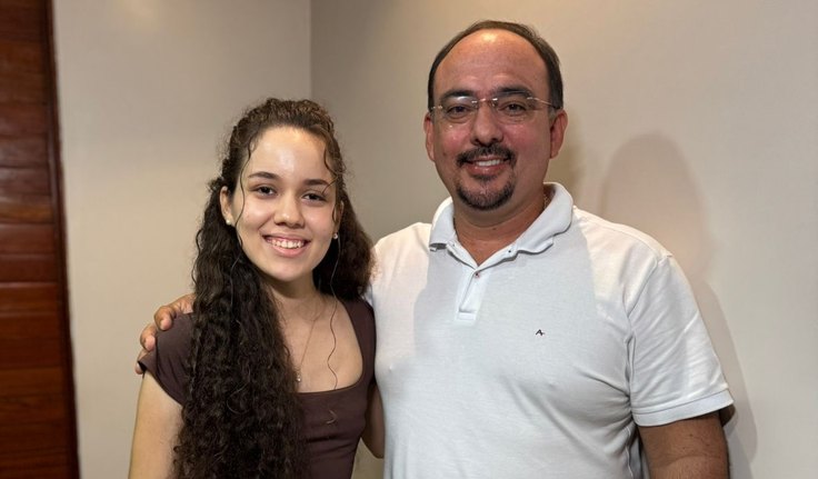 Orgulho de Junqueiro: Híllary Kelly é aprovada em universidade de Boston, EUA!