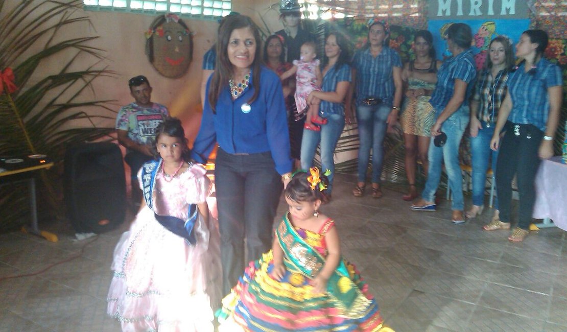 Prefeitura realiza festa junina em Creche de Feira Grande