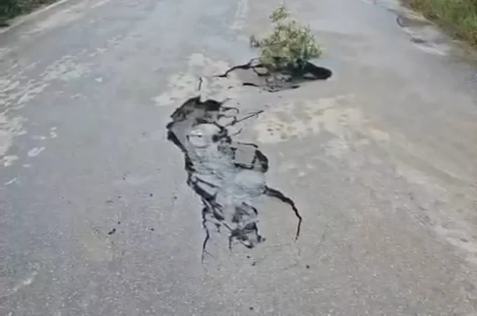 Morador de residencial de Arapiraca denúncia vazamento de água