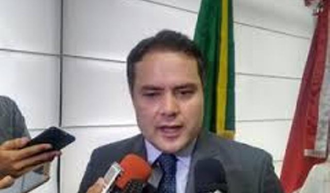 Renan Filho garante que irá pagar 13° dos servidores em dia