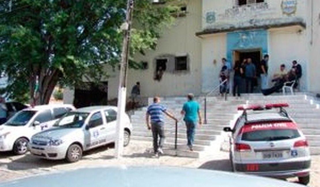 Suspeito morre e seis pessoas são presas em Delmiro Gouveia