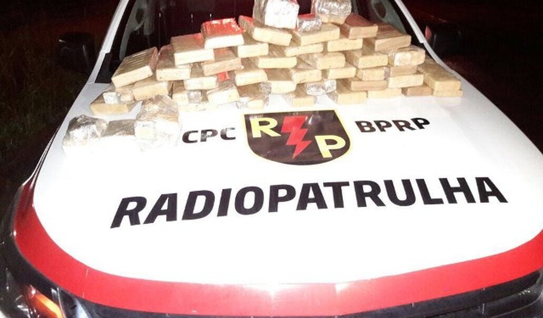 Polícia Militar e GECOC apreendem 40 kg de drogas em Junqueiro