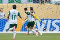 Em jogo com VAR e alerta de tempestade, Palmeiras conquista a 1ª vitória no Mundial