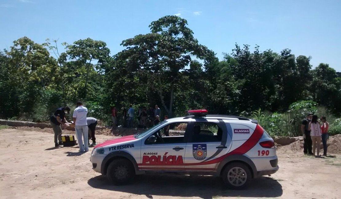 Corpo de jovem é encontrado esquartejado em saco de lixo