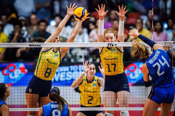 Brasil perde para Itália em jogo épico e vai disputar 3° lugar do Mundial Feminino de vôlei