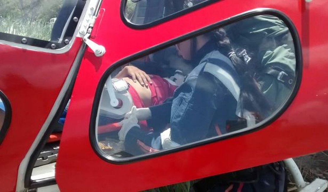Grave acidente deixa uma pessoa morta e cinco feridas na BR-104, em AL