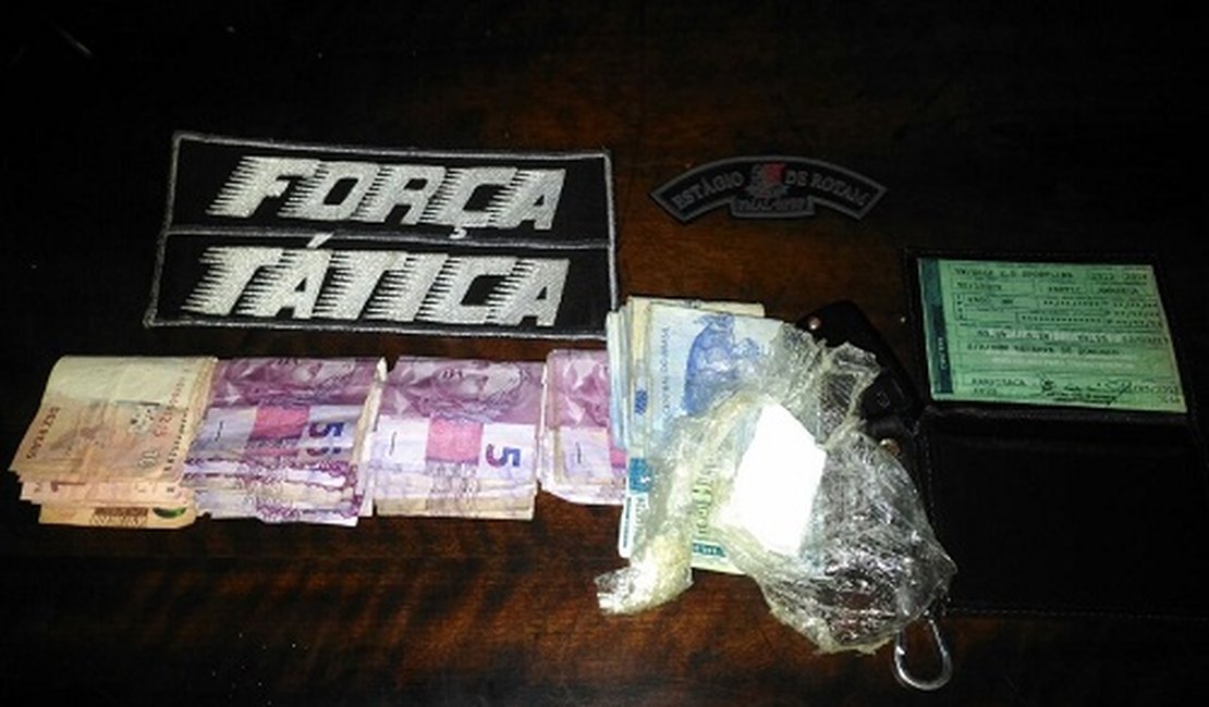 PM aborda condutor e encontra cocaína pura no interior de veículo, em Arapiraca