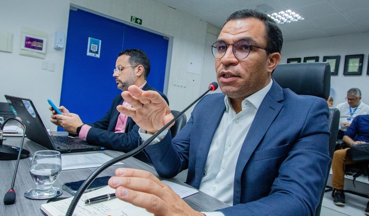 'Não há plano para privatizar a Casal', diz secretário Vitor Pereira