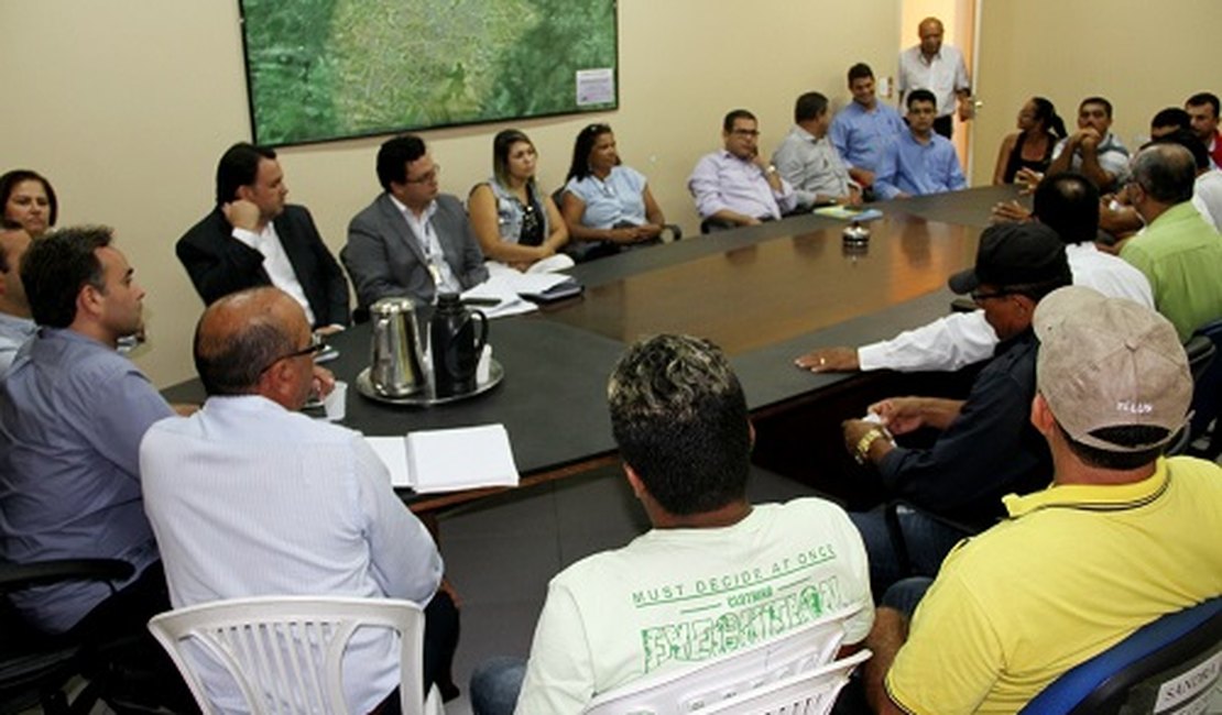 Prefeito Yale vai a Maceió defender proposta dos marchantes